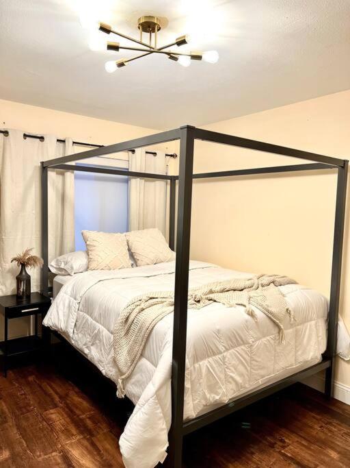 Elegant Hollywood Retreat - Spacious 2Br 2Ba Condo With Resort-Style Amenities Los Ángeles Exterior foto