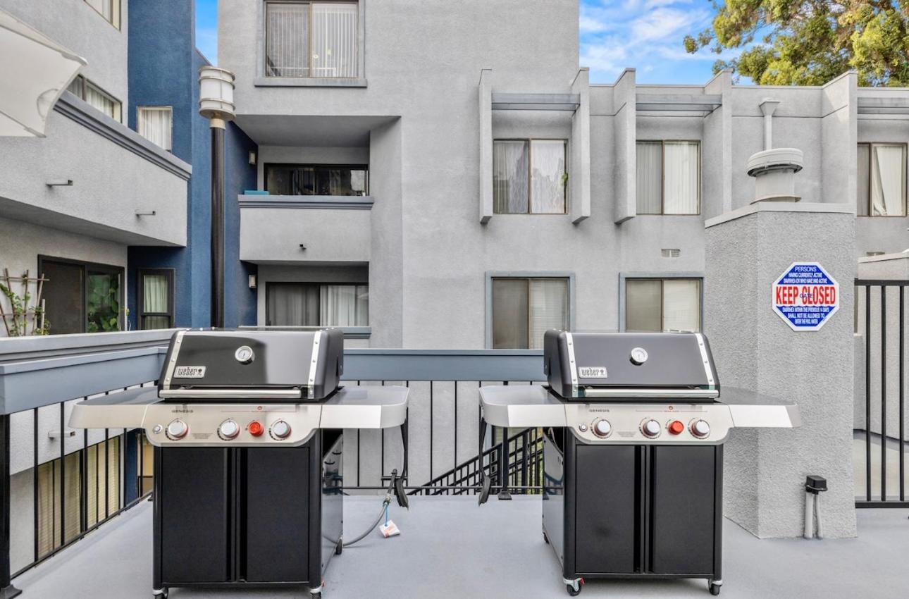 Elegant Hollywood Retreat - Spacious 2Br 2Ba Condo With Resort-Style Amenities Los Ángeles Exterior foto