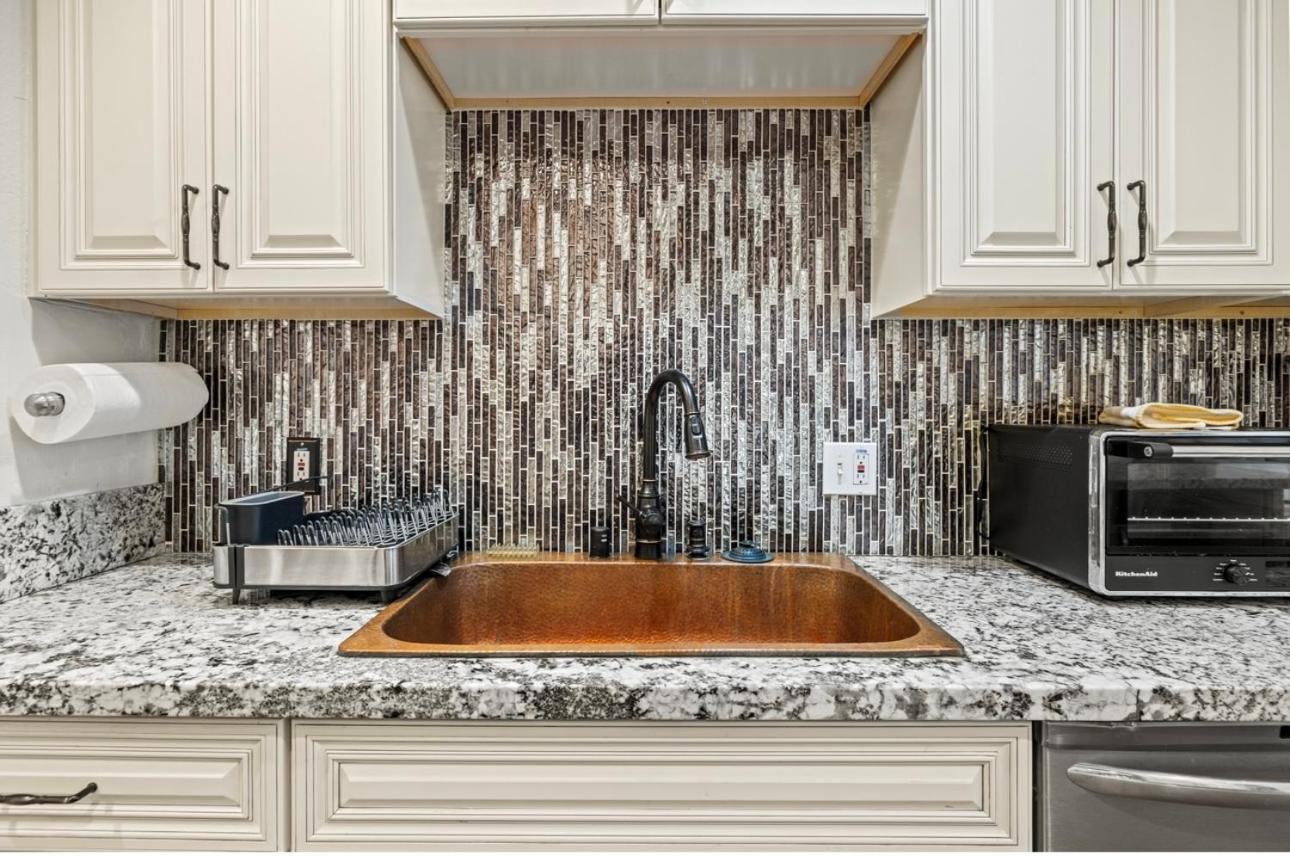 Elegant Hollywood Retreat - Spacious 2Br 2Ba Condo With Resort-Style Amenities Los Ángeles Exterior foto