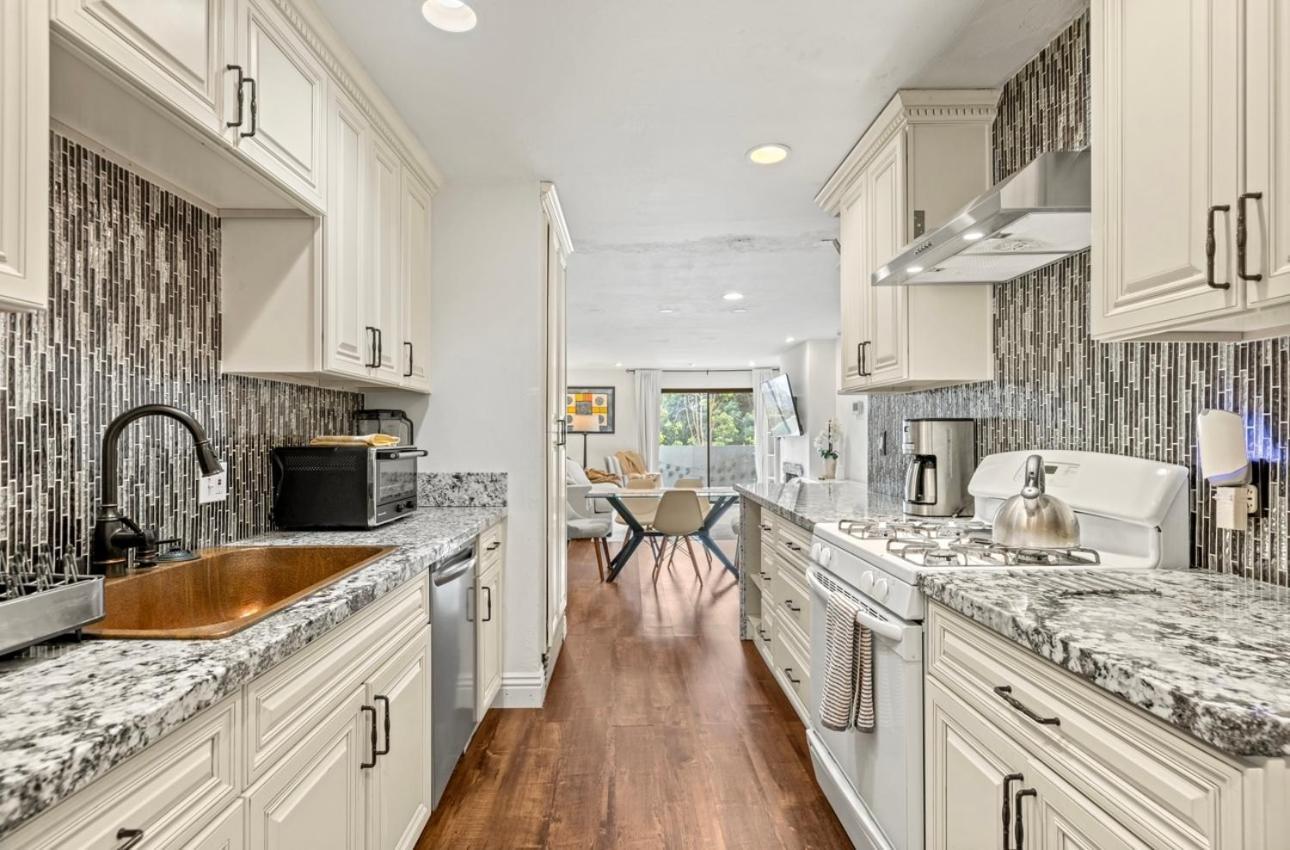 Elegant Hollywood Retreat - Spacious 2Br 2Ba Condo With Resort-Style Amenities Los Ángeles Exterior foto
