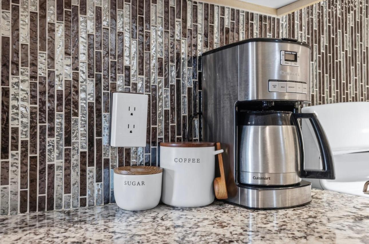 Elegant Hollywood Retreat - Spacious 2Br 2Ba Condo With Resort-Style Amenities Los Ángeles Exterior foto